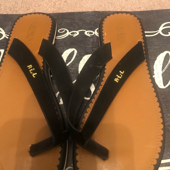 Flats - Picture 3 of 6